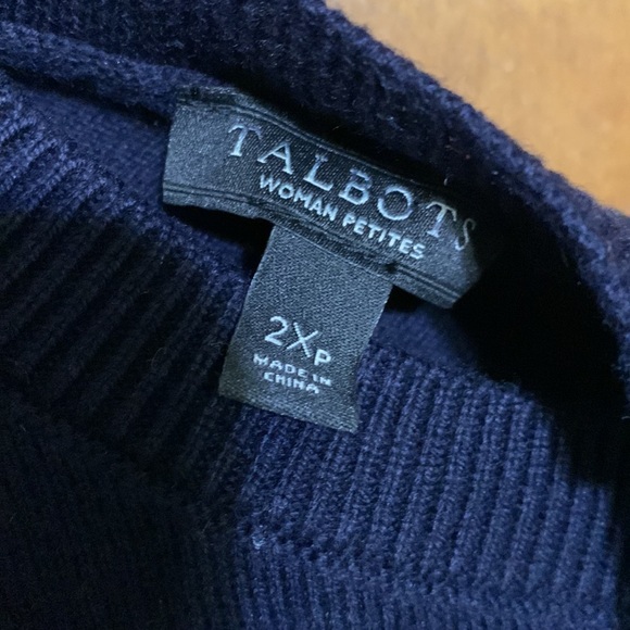 TALBOTS- NAVY BLUE, LIGHTWEIGHT SWEATER W/TOBOGGAN’S (2Xp) - Picture 3 of 6